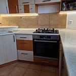 Fotka realizácie inštalácie Led v kuchyni.