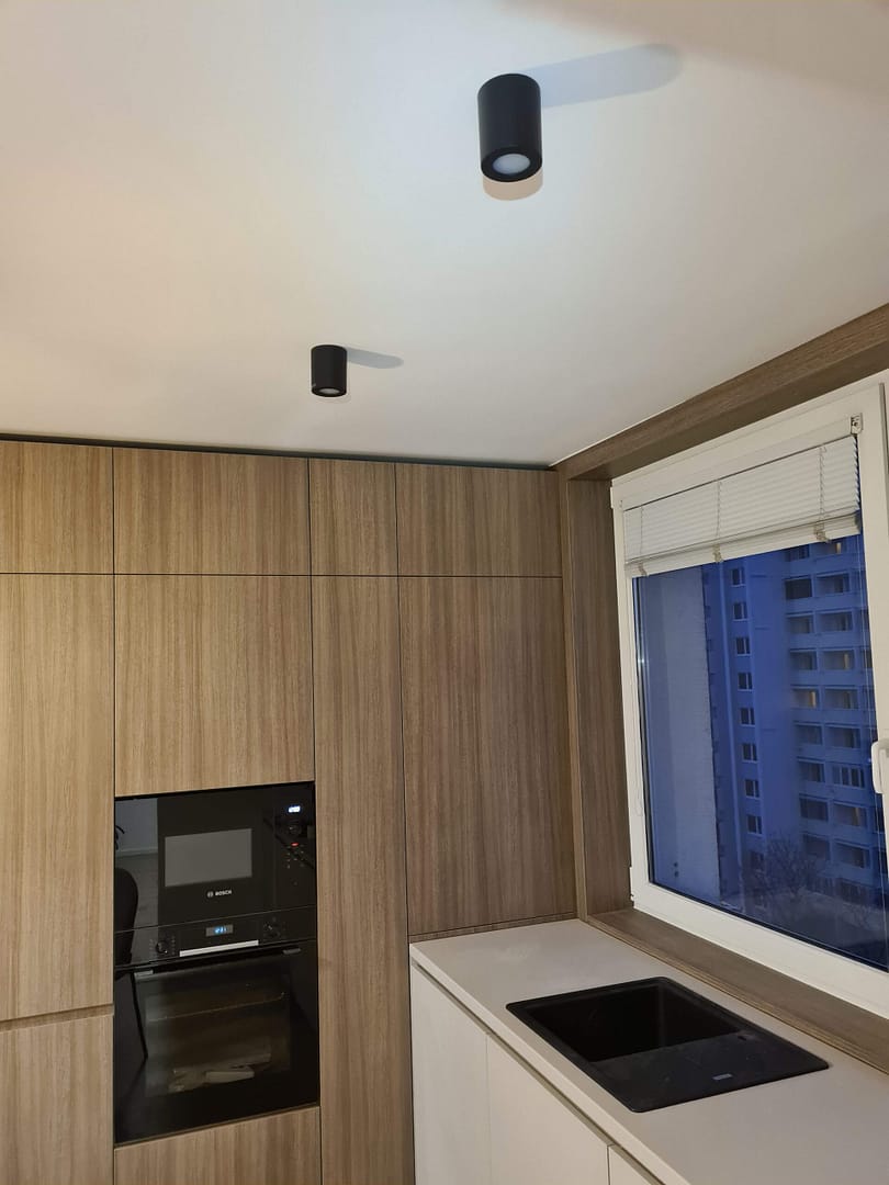 Osvetlenie v obývačke.